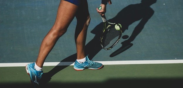 Miten vedonlyöjä valmistautuu tennisotteluun?